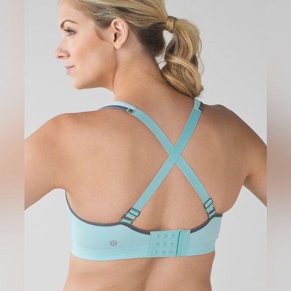 Lululemon Ta Ta Tamer Size 34C Sports Bra Activewear - Picture 10 of 10